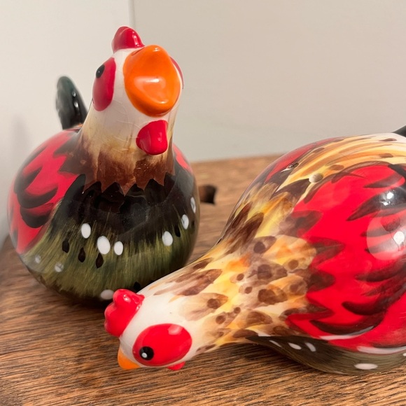 Chicken and rooster salt and pepper Chicken Figurines Farmhouse Decor - Picture 6 of 7